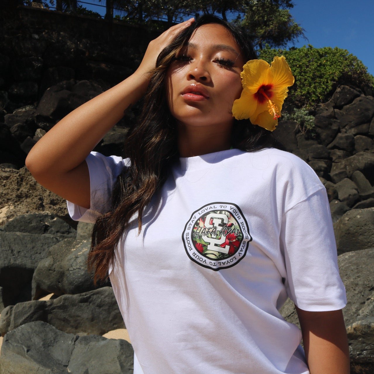 FLORAL TEE (WHITE)